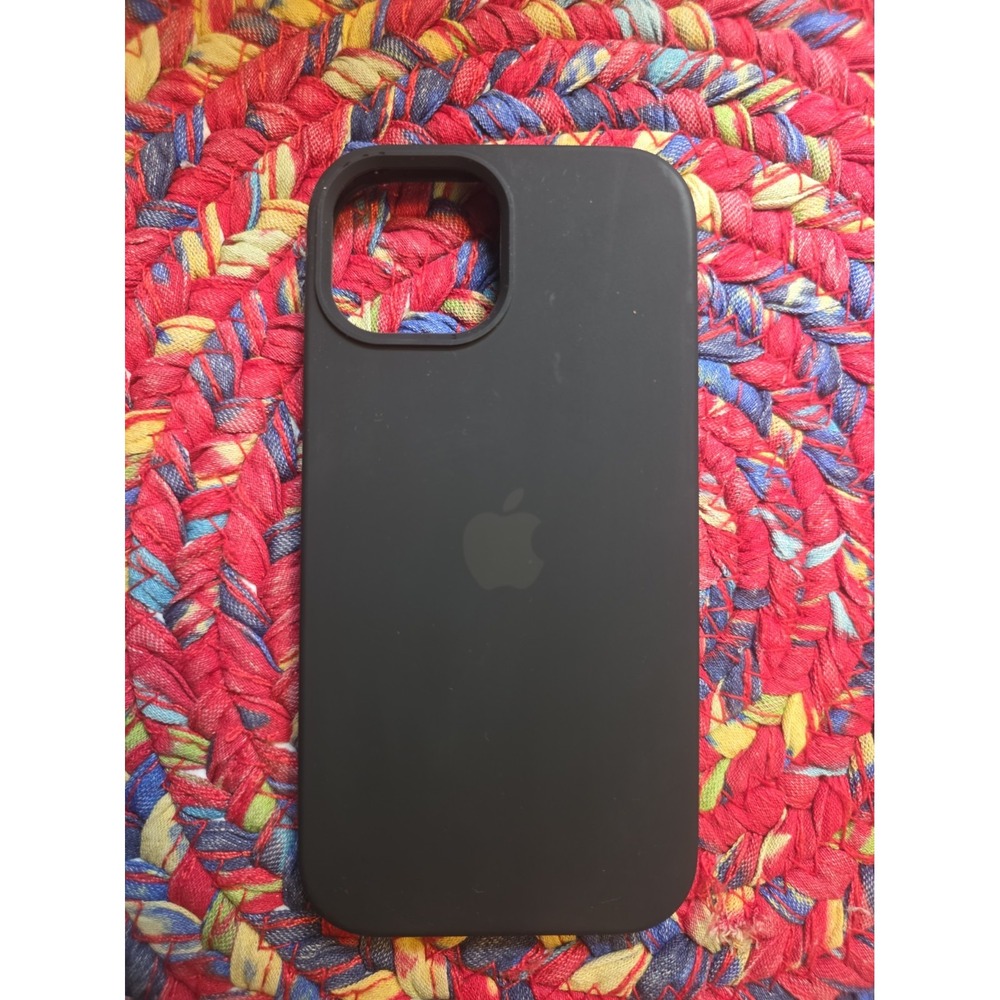 Apple Silicone Case iPhone 15 Plus Black Good Matte Protective Cover
